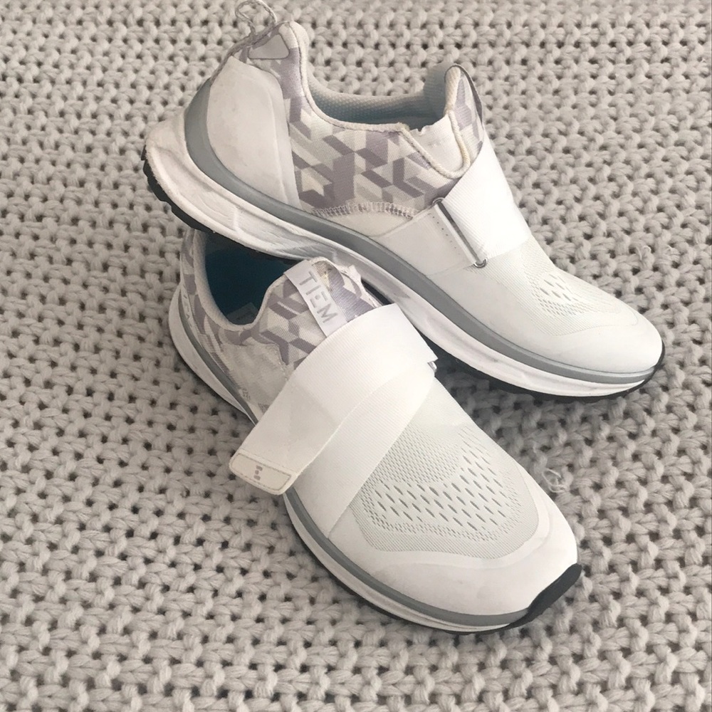 🚴🏼‍♀️Woman’s Tiem Spin Sneakers👟